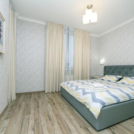 Квартира Vip Класса Рядом С Терминалом Browary Exterior foto
